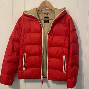 Gap puff jacket